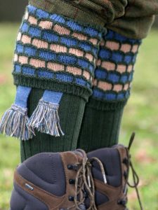 The Big Bee Honeycomb Shooting Sock & Garter Set, Spruce